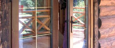 Дверь пвх в деревянном доме, Балашиха