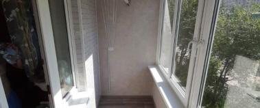 Остекление и отделка балкона